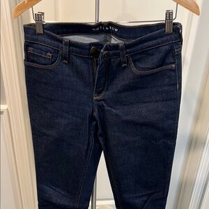 Mott & Bow Women's Dark Blue Jeans. Size 26